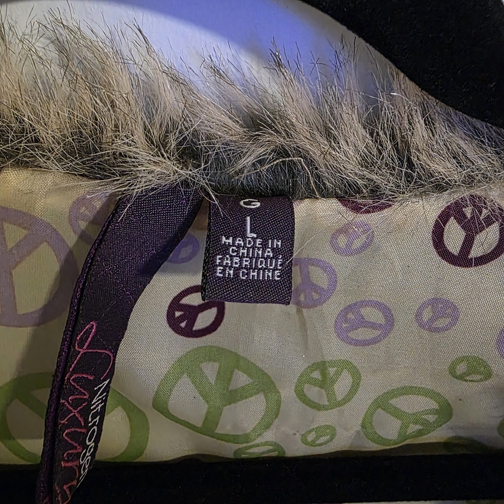 Faux Fur Vest with Peace Sign Lining - Picture 3 of 6